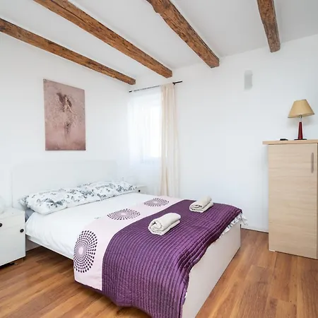 With Parking Space Nin, Zadar - 22265 宁