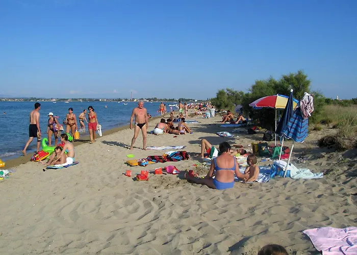 With Parking Space Nin, Zadar - 22265 Апартаменты Нин